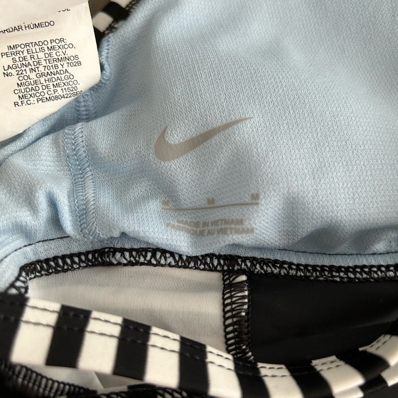 Nike Swimsuit - Picture 4 of 4